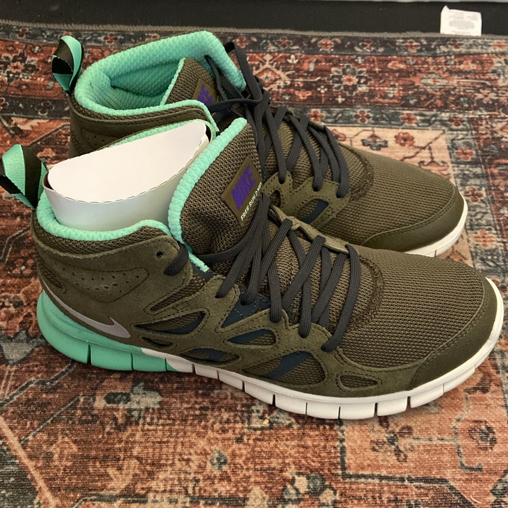 nike free run 2 mid green/blue size 9.5